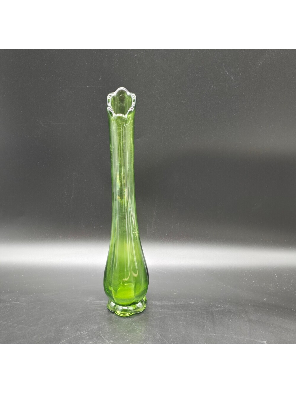 Vintage L.E. Smith Avocado Green 13" Swung Glass Vase Ribbed Petal Foot